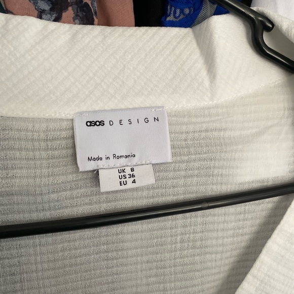 ASOS DESIGN textured drape top in ivory - Picture 3 of 3